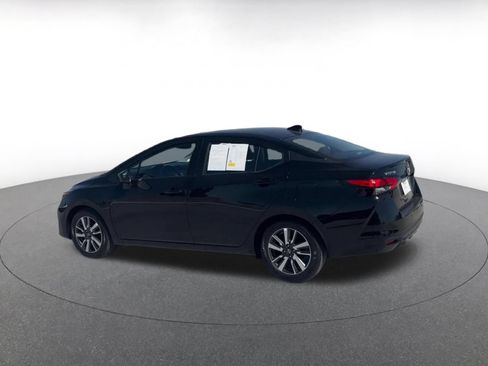 Used 2025 Nissan Versa SV FWD image 8