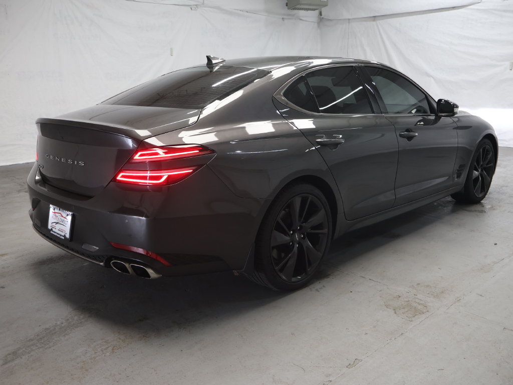 Used 2023 Genesis G70 2.0T w/ Sport Prestige Package RWD image 7
