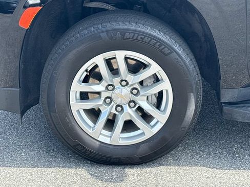 Used 2024 Chevrolet Tahoe LT RWD image 11