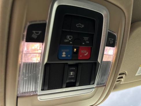 Used 2020 RAM 1500 Laramie AWD/4WD image 37