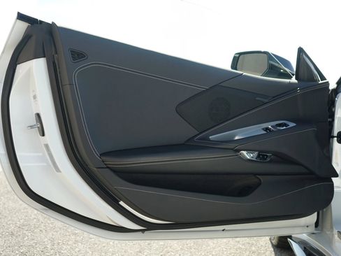 Used 2025 Chevrolet Corvette Z06 image 20