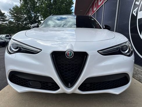 Used 2023 Alfa Romeo Stelvio Veloce AWD/4WD image 8