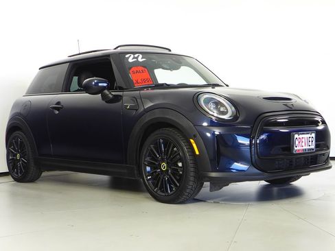 Used 2022 MINI Cooper SE image 4