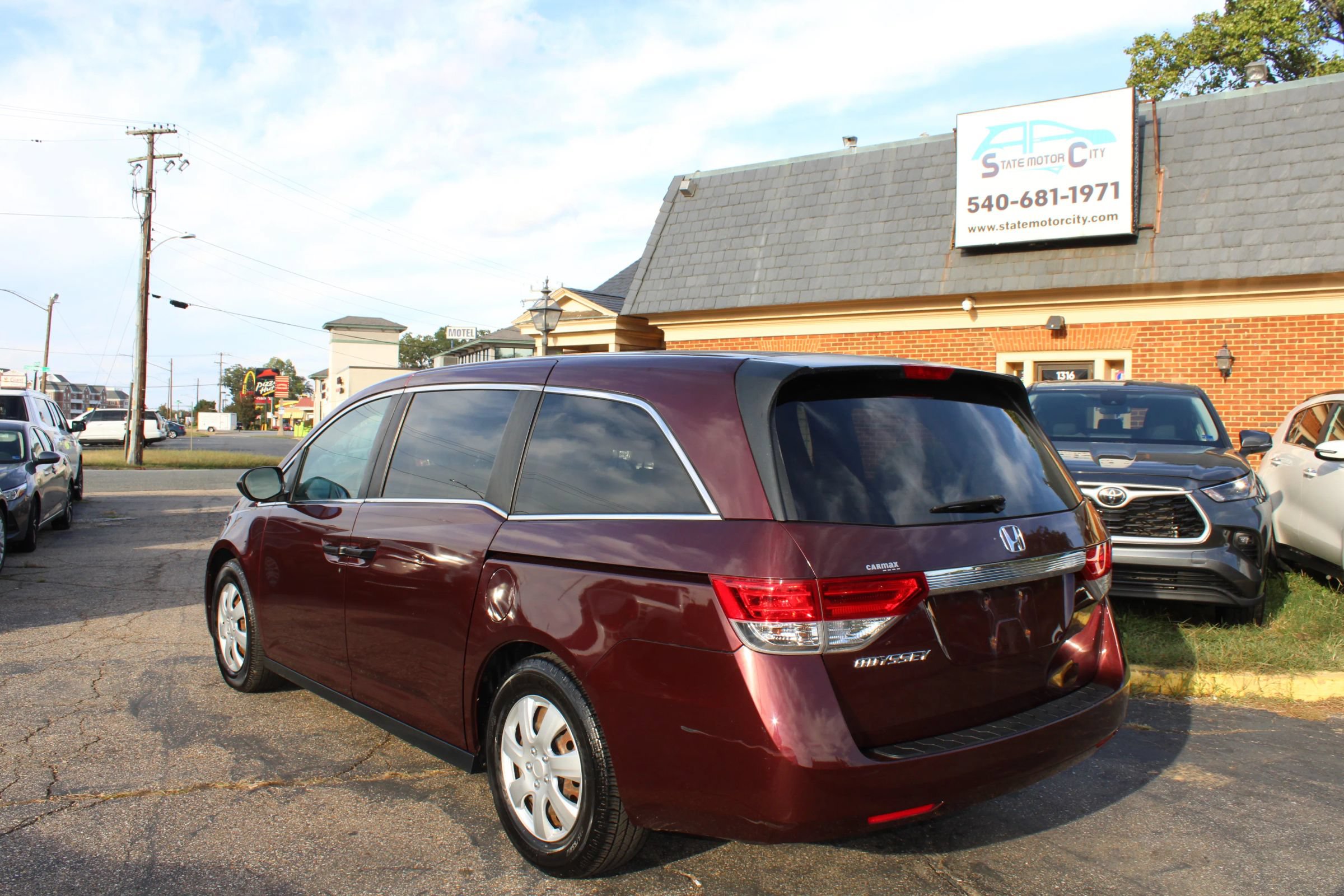 Used 2017 Honda Odyssey LX image 7