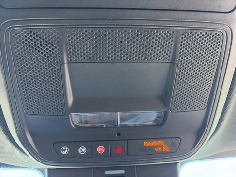 Certified 2024 Chevrolet Traverse LT image 20