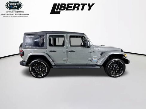 Used 2021 Jeep Wrangler Unlimited Sahara w/ Cold Weather Group AWD/4WD image 8