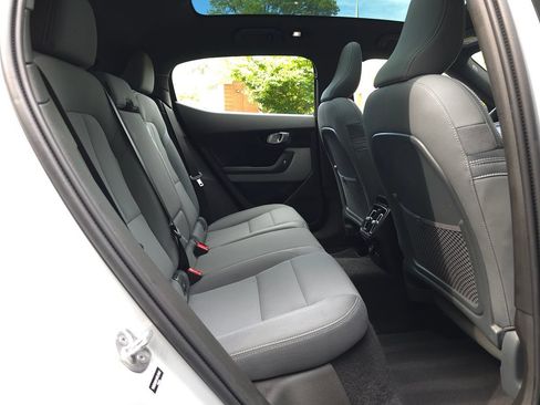 Used 2023 Polestar Polestar 2 w/ Pilot Pack FWD image 18