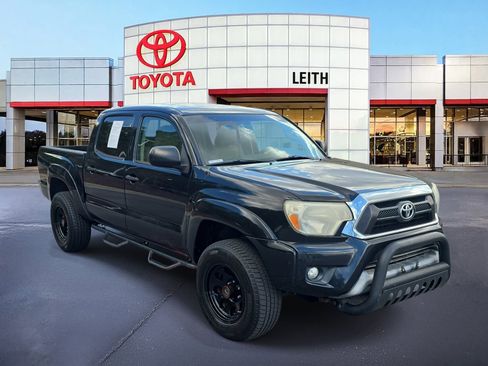 Used 2013 Toyota Tacoma 4x4 Double Cab w/ SR5 Pkg image 3