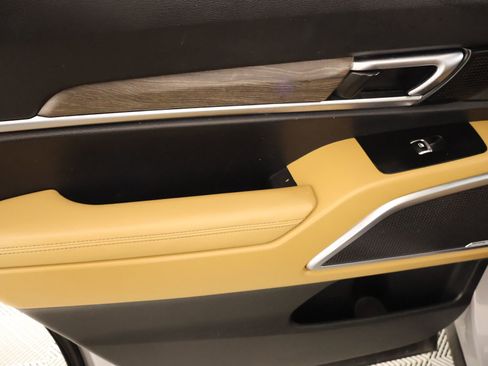 Used 2022 Kia Telluride SX w/ Nightfall Edition Package image 19