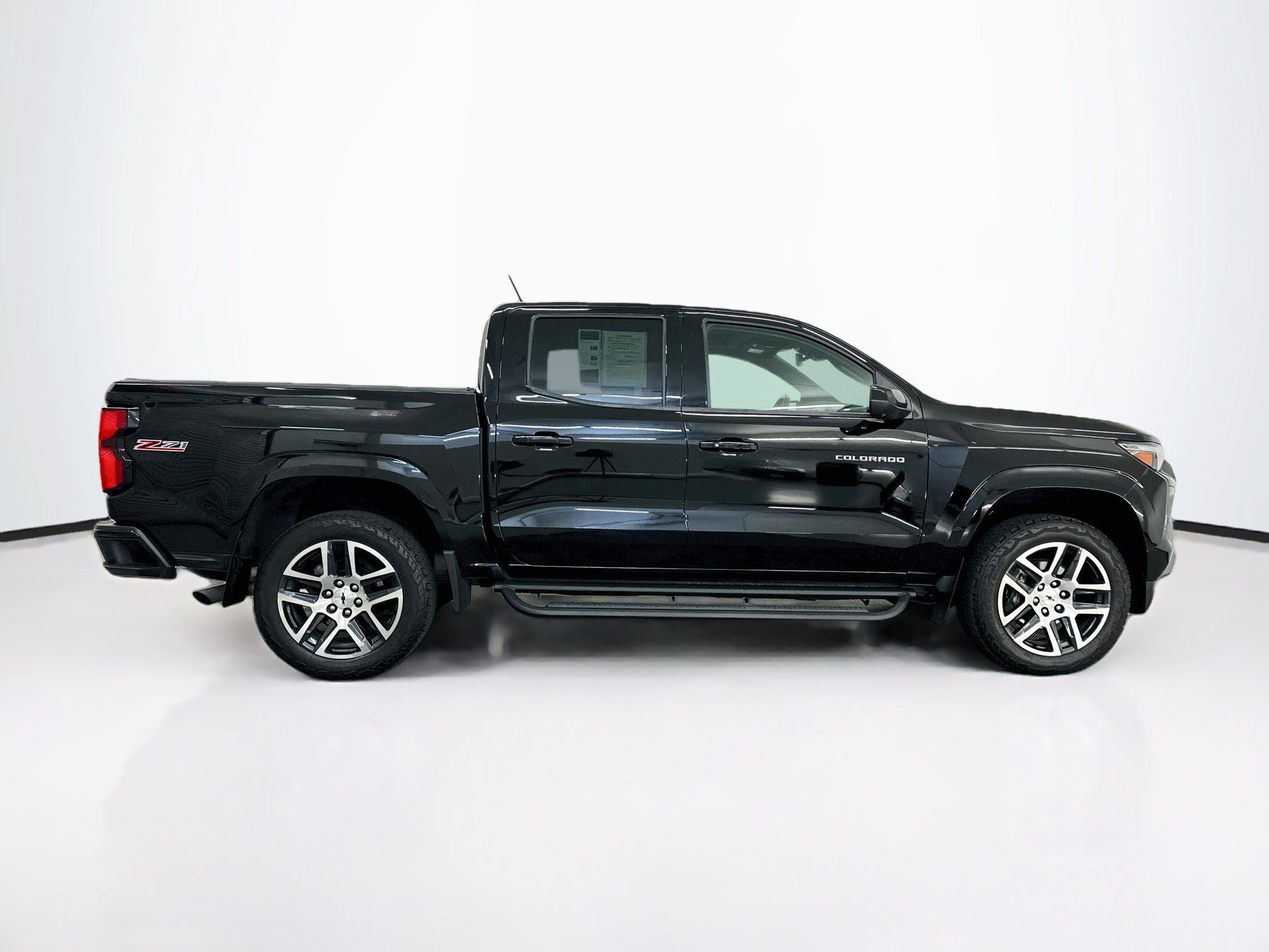 Used 2023 Chevrolet Colorado Z71 w/ Z71 Convenience Package 2 AWD/4WD image 10