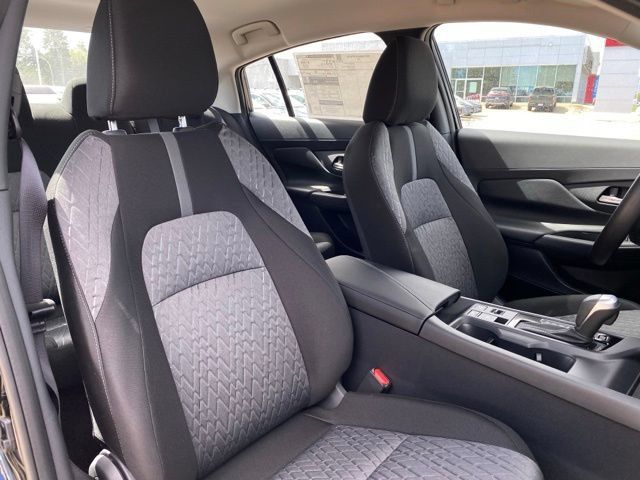 New 2027 Nissan Sentra SV FWD image 9