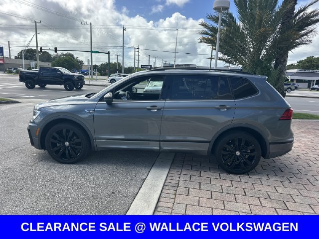 Used 2020 Volkswagen Tiguan SE R-Line FWD image 8