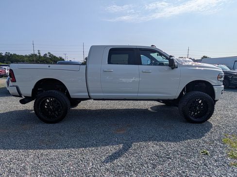 Used 2023 RAM 2500 Laramie AWD/4WD image 6