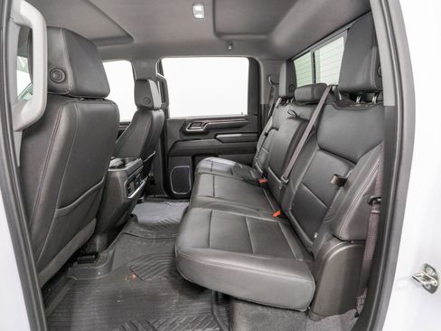 Used 2024 Chevrolet Silverado 2500 LTZ w/ LTZ Convenience Package image 33