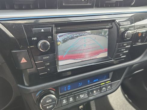 Used 2015 Toyota Corolla S FWD image 21