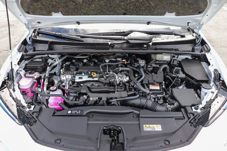 New 2027 Toyota Prius Limited w/ Limited Premium Package FWD image 26