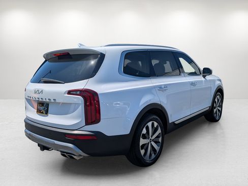 Used 2022 Kia Telluride S FWD image 5