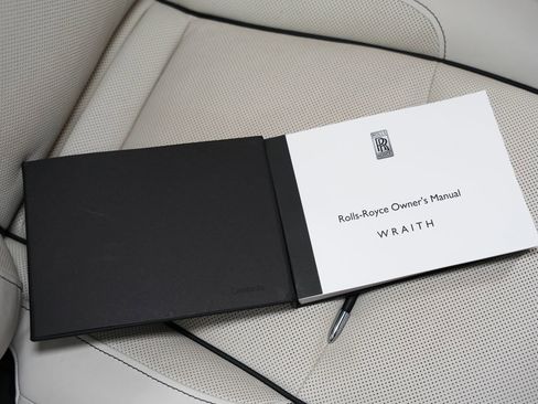 Used 2017 Rolls-Royce Wraith image 51
