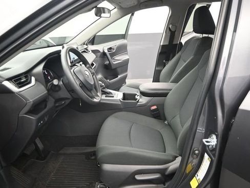 Used 2025 Toyota RAV4 LE FWD image 10