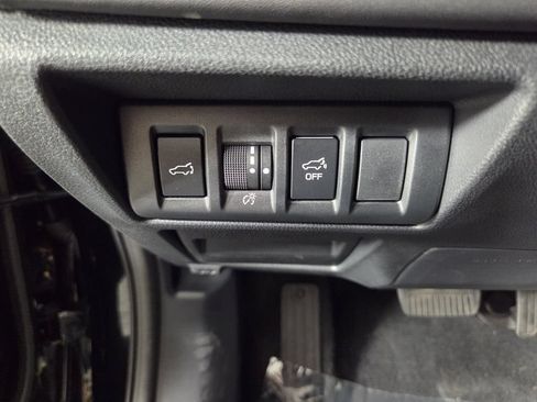 Used 2025 Subaru Outback Wilderness w/ Wilderness Package AWD/4WD image 19