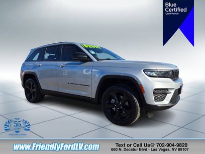 Used 2023 Jeep Grand Cherokee Altitude