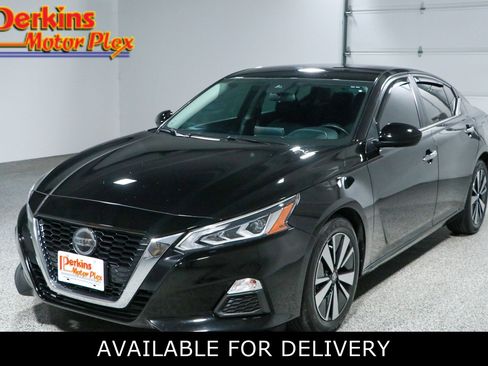 Used 2022 Nissan Altima 2.5 SV FWD image 1