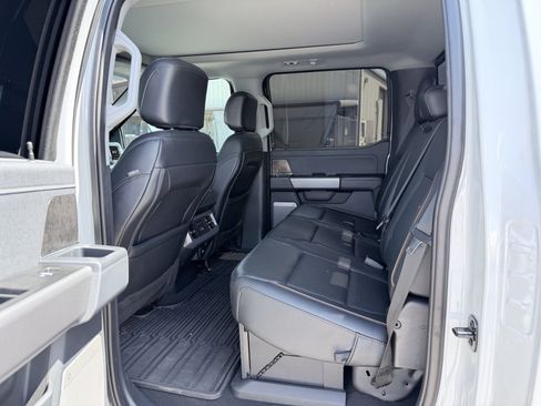 Used 2025 Ford F250 Lariat w/ Lariat Ultimate Package AWD/4WD image 5