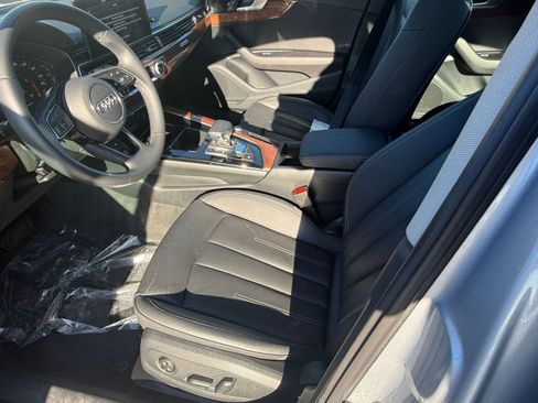 Used 2023 Audi A4 2.0T Premium w/ Convenience Package image 5