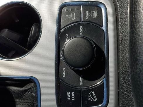 Certified 2018 Jeep Grand Cherokee Summit image 34