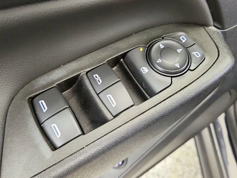 Used 2022 Chevrolet Equinox LT FWD image 22