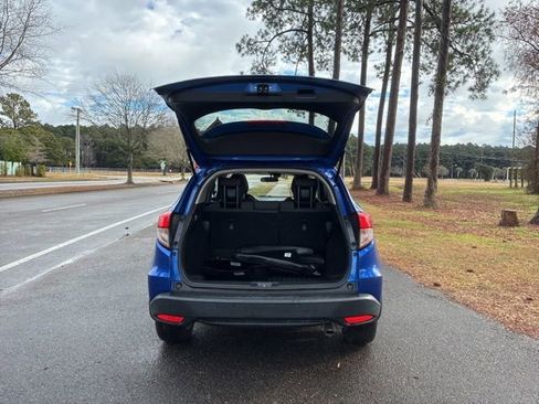 Used 2021 Honda HR-V EX image 18