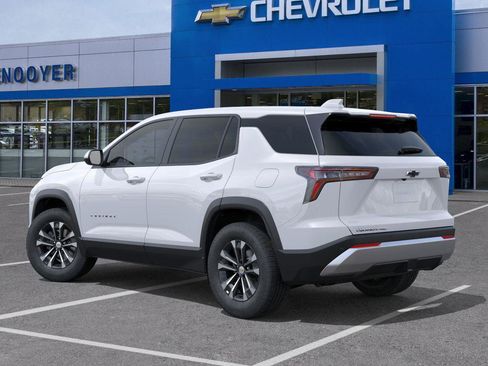 New 2026 Chevrolet Equinox LT image 3