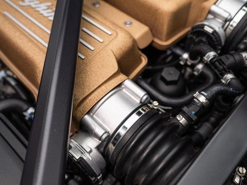 Used 2019 Lamborghini Huracan Performante AWD/4WD image 96