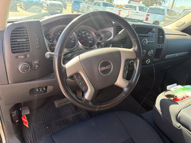 Used 2013 GMC Sierra 2500 SLE w/ SLE Preferred Package AWD/4WD image 10