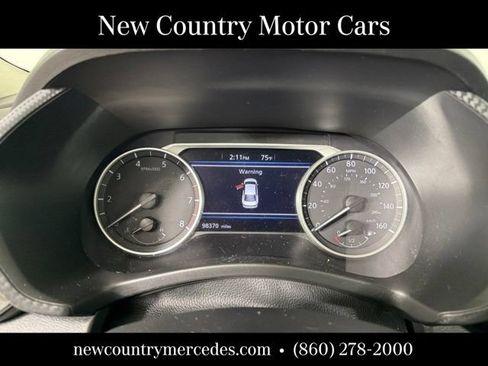 Used 2021 Nissan Sentra SR w/ SR Premium Package FWD image 13