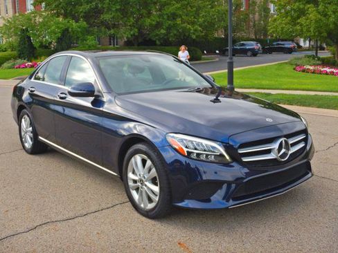 Used 2019 Mercedes-Benz C 300 4MATIC Sedan image 3