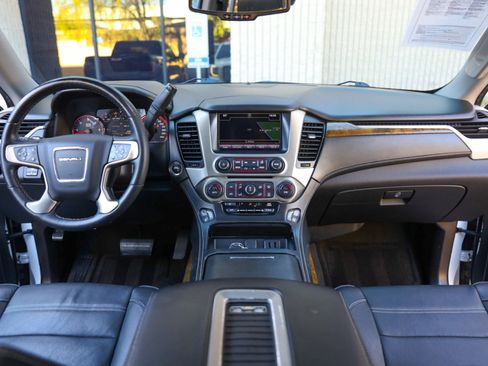 Used 2016 GMC Yukon XL Denali w/ Open Road Package image 27
