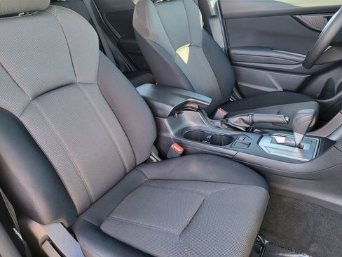 Used 2021 Subaru Crosstrek 2.0i image 4