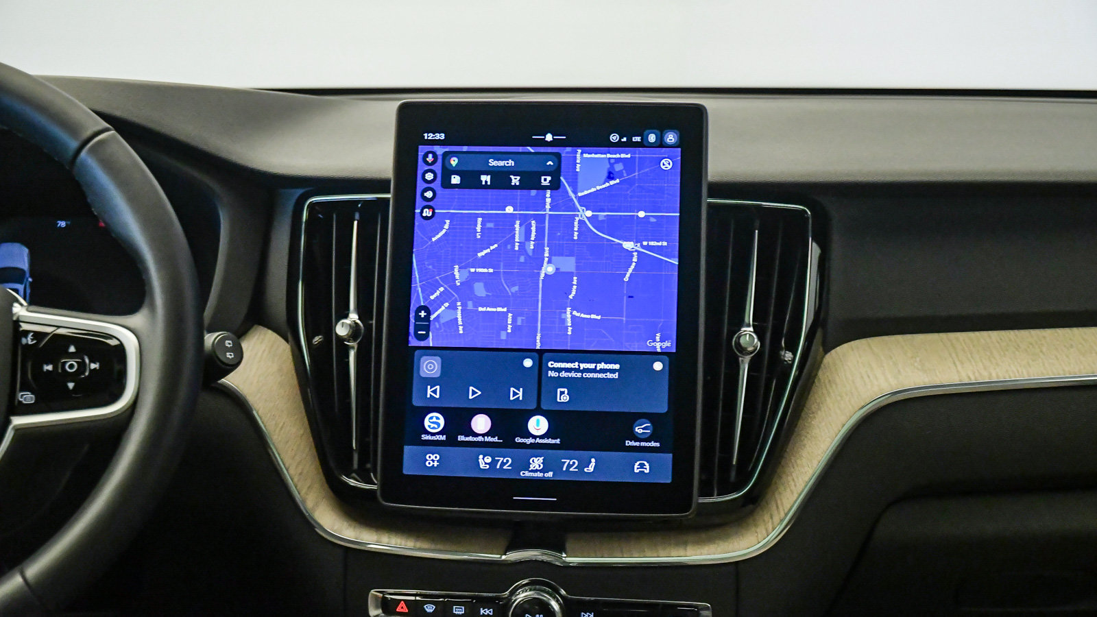 Certified 2026 Volvo XC60 B5 Plus AWD/4WD image 14