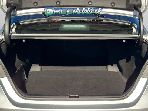 Used 2022 Toyota Camry SE image 7