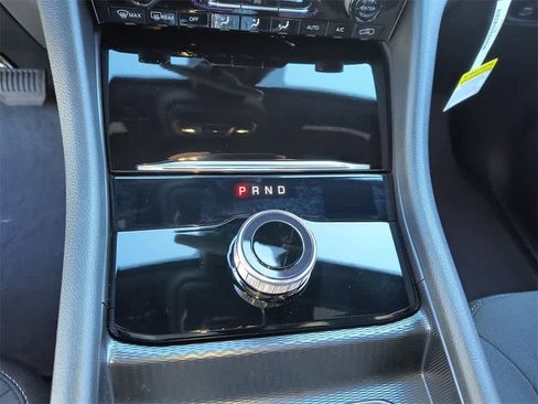 New 2025 Jeep Grand Cherokee Laredo X w/ Luxury Tech Group I image 19