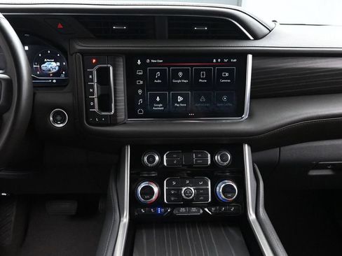 Used 2023 GMC Yukon XL Denali AWD/4WD image 28