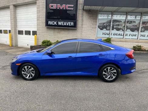 Used 2017 Honda Civic EX image 4