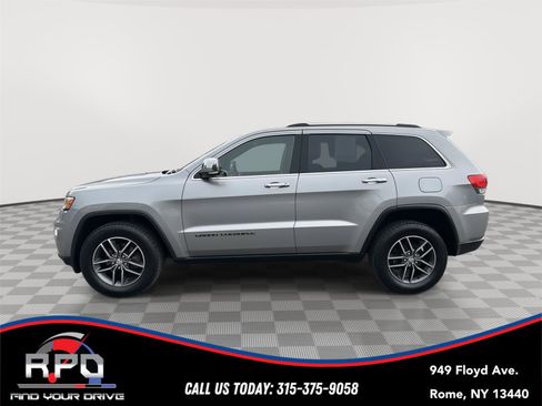Used 2017 Jeep Grand Cherokee Limited AWD/4WD image 2