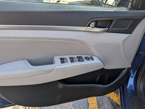 Used 2020 Hyundai Elantra SEL image 14