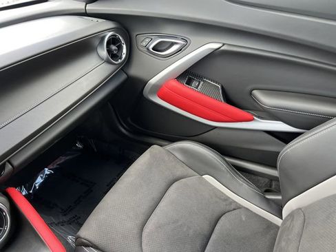 Used 2021 Chevrolet Camaro SS RWD image 14