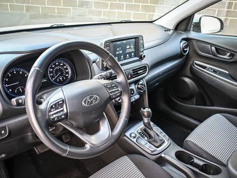 Used 2018 Hyundai Kona SEL image 7
