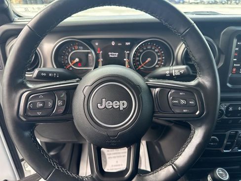 Used 2021 Jeep Gladiator Sport AWD/4WD image 22