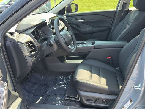 New 2026 Nissan Rogue Dark Armor FWD image 10