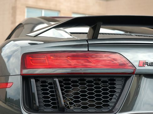 Used 2018 Audi R8 V10 plus AWD/4WD image 35
